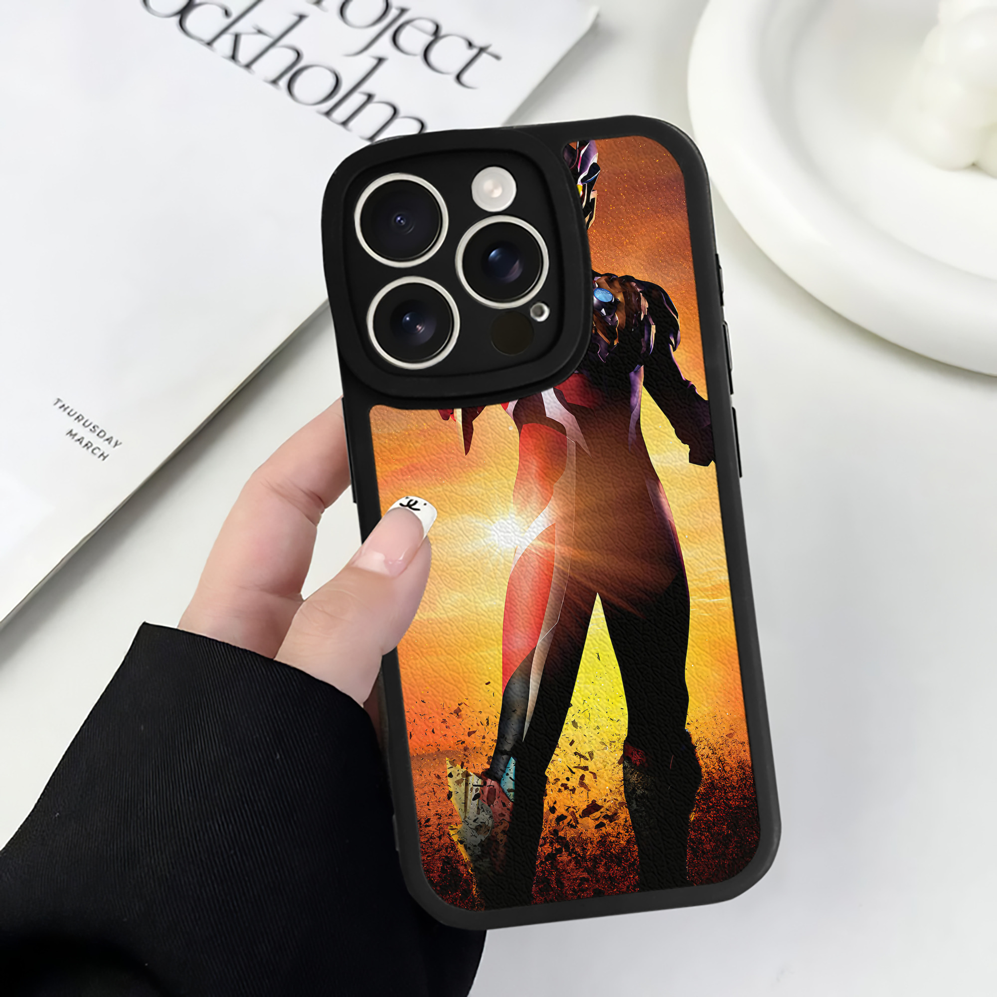 （画像用） ウルトラマン Ultraman 【iPhone 16シリーズ対応】シリコンスマホケース（レザー調） 材質：シリコン